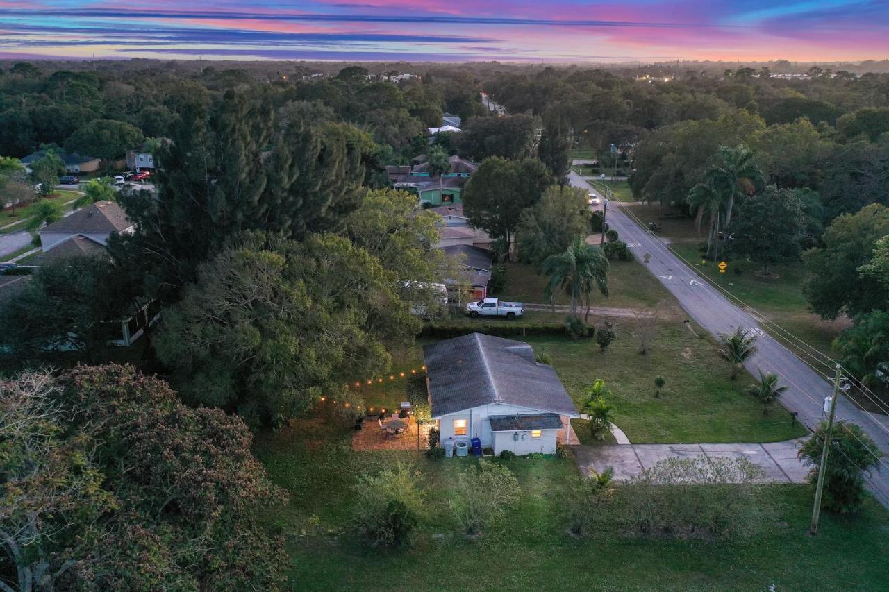 Kaslo Breeze Villa Vero Beach Bagian luar foto